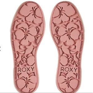 Roxy memory foam lace up shoes